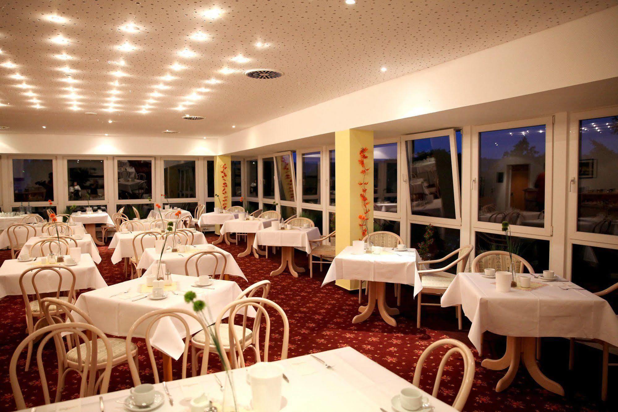 Sonnenhotel Feldberg Am See Mit Schwimmbad, Sauna Und Dampfbad 펠트베르크 외부 사진
